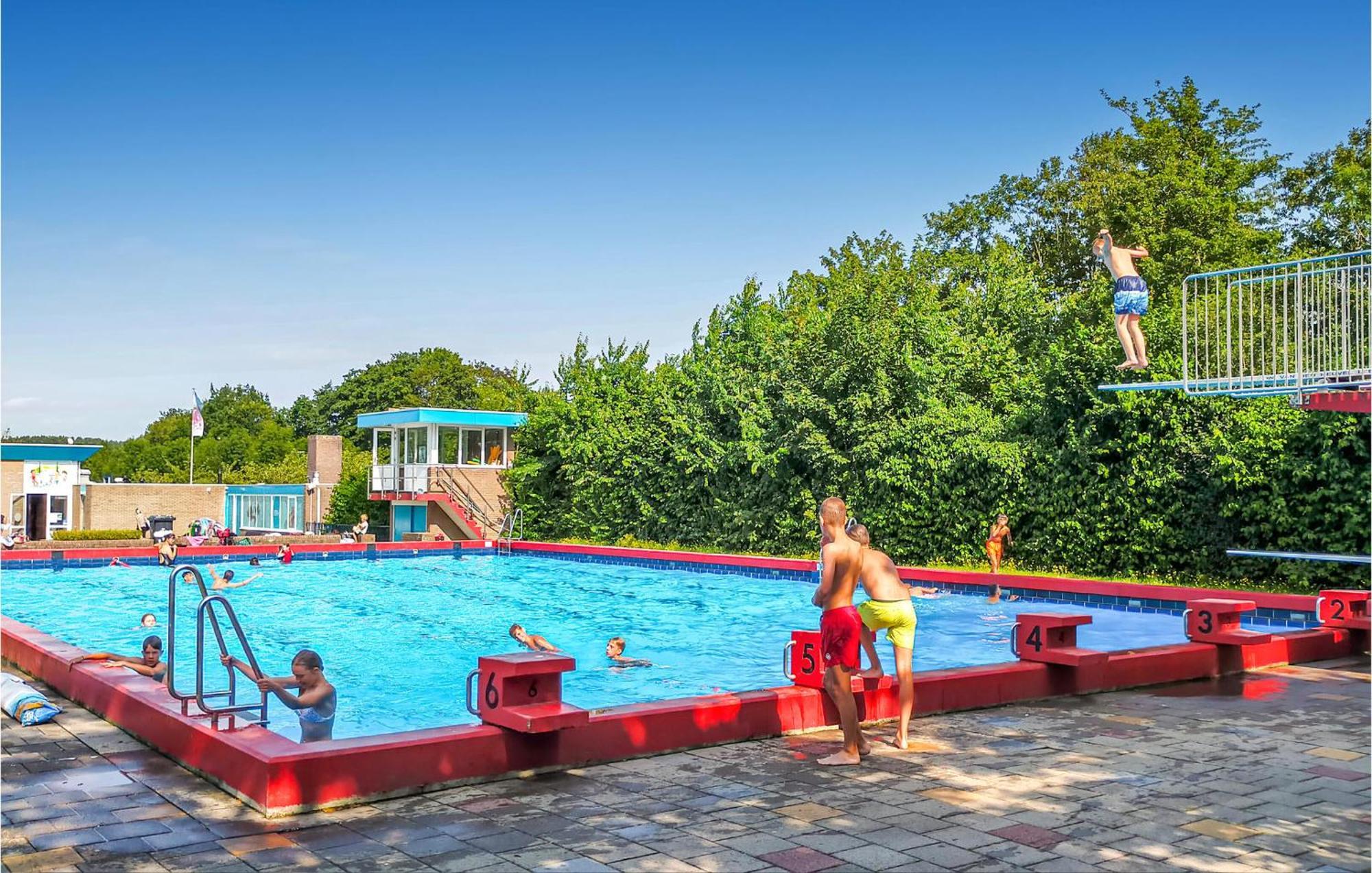 3 Bedroom Beautiful In Holiday home