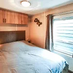 3 Bedroom Beautiful Home In Heinkenszand